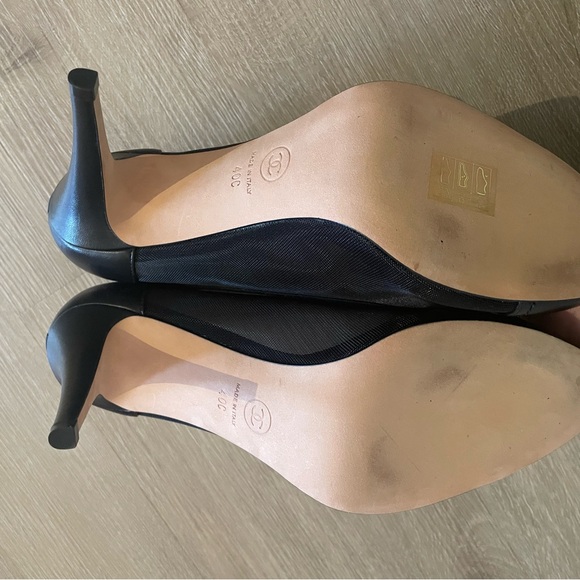 NIB Chanel heel black mesh and leathered cap toe 40c - Picture 5 of 7